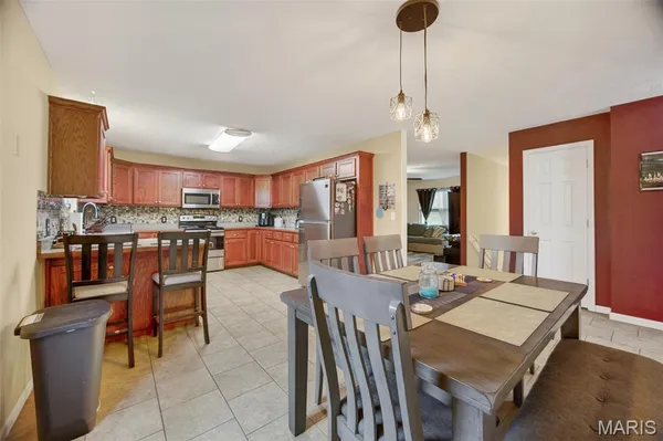 $265,000 | 14135 Hopi Lane, Dixon, MO 65459