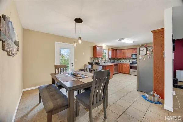 $265,000 | 14135 Hopi Lane, Dixon, MO 65459