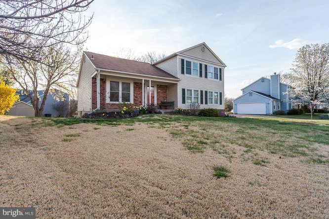 4337 Cub Run Road Chantilly, VA 20151 - Photo 2 of 30 Exterior (Front)