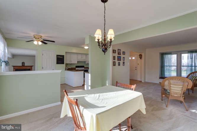 4337 Cub Run Road Chantilly, VA 20151 - Photo 11 of 30 Dining Room