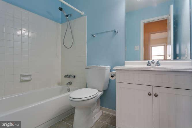 4337 Cub Run Road Chantilly, VA 20151 - Photo 27 of 30 Bath