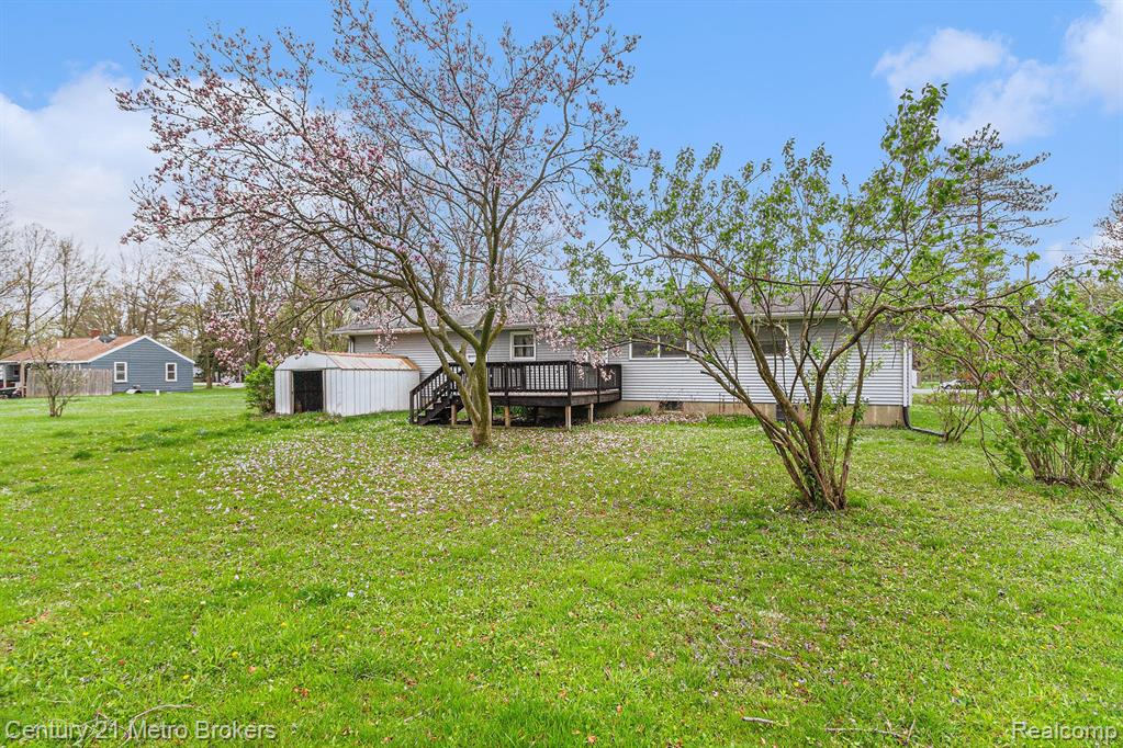 3090 North Belsay Road Flint, MI 48506 - Photo 25 of 28 Gallery Image 25