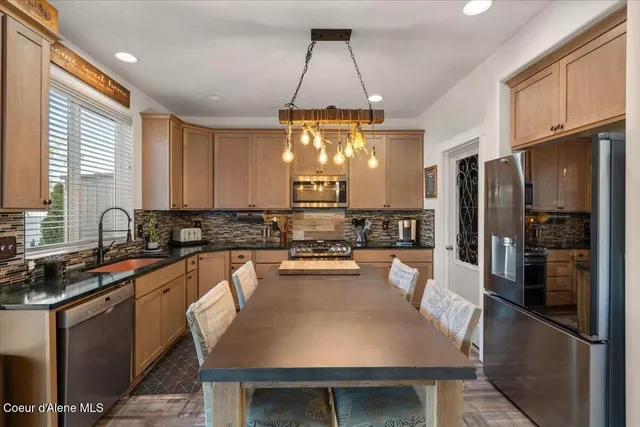 $639,999 | 3262 Woodford Street, Post Falls, ID 83854