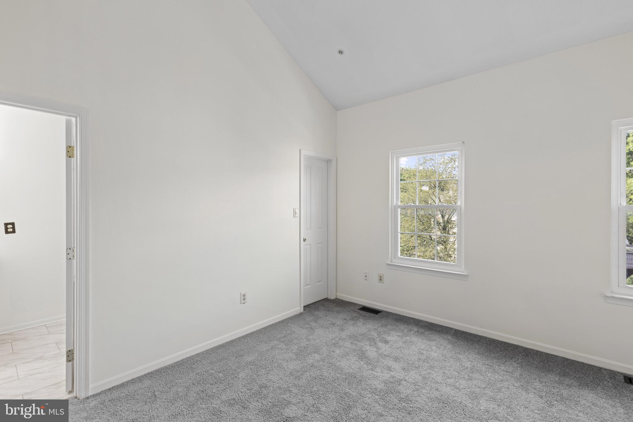 2584 Windy Oak Court Crofton, MD 21114 - Photo 19 of 40 Primary Bedroom