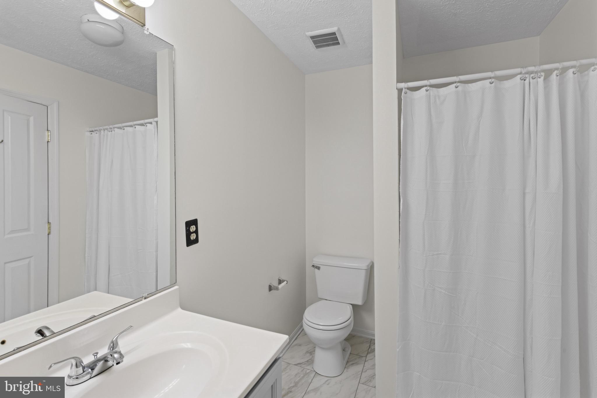 2584 Windy Oak Court Crofton, MD 21114 - Photo 26 of 40 Primary Bathroom