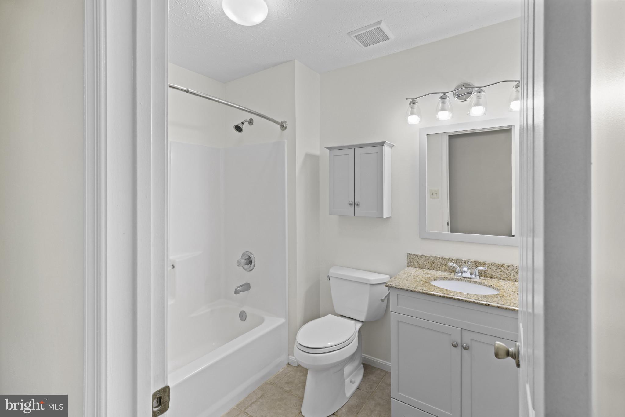 2584 Windy Oak Court Crofton, MD 21114 - Photo 29 of 40 Hall Bath - Upper Level