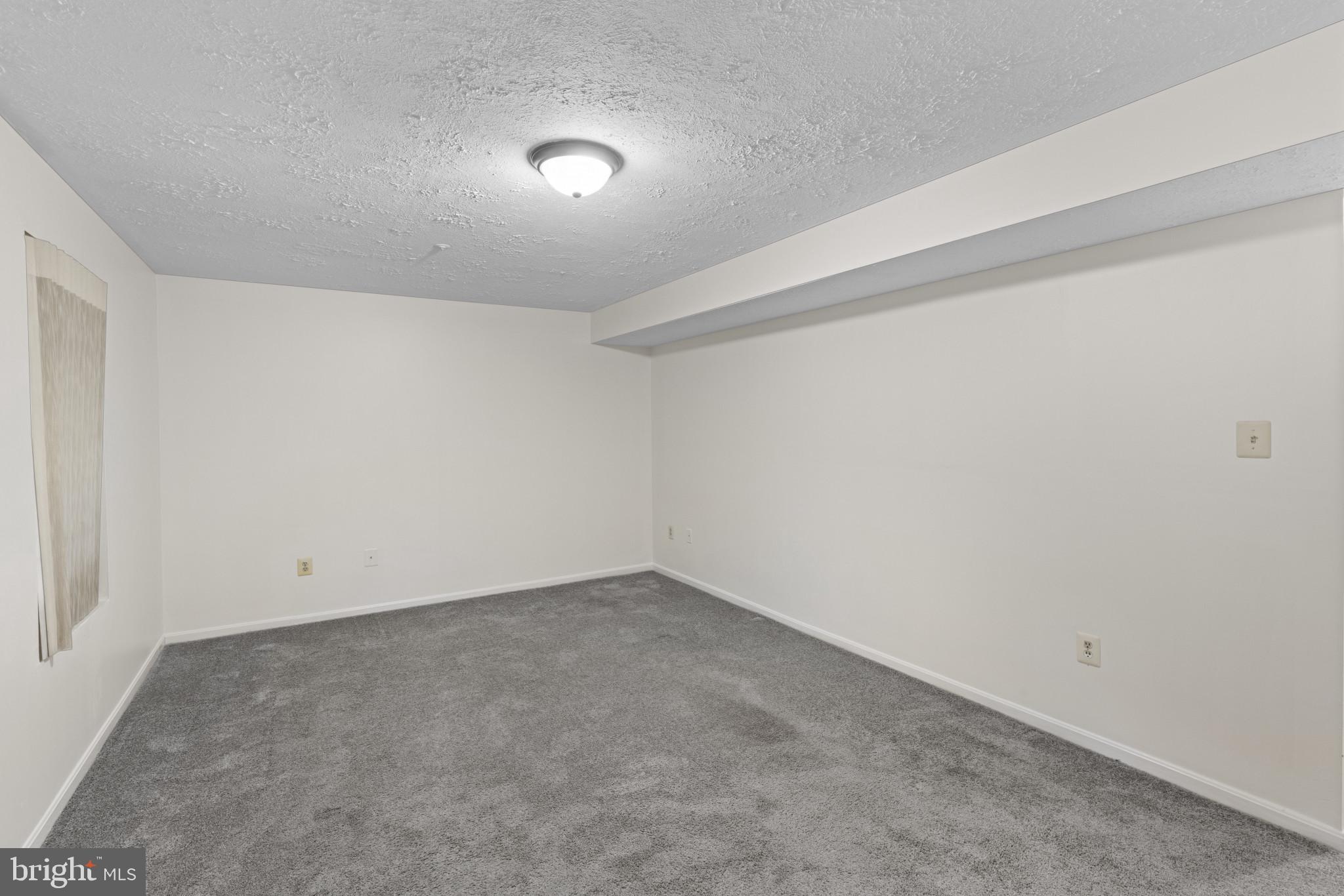 2584 Windy Oak Court Crofton, MD 21114 - Photo 34 of 40 Large Family Room