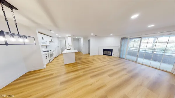 $1,750 | 2200 South Fort Apache Road, Unit 2047, Las Vegas, NV 89117