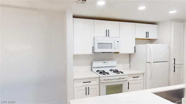 $1,750 | 2200 South Fort Apache Road, Unit 2047, Las Vegas, NV 89117
