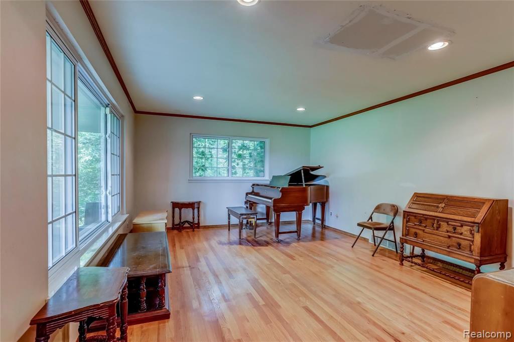 53400 Chesterfield Road Chesterfield, MI 48051 - Photo 6 of 36