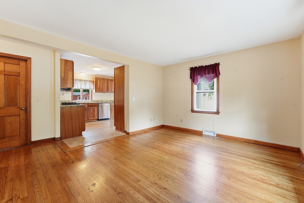 14 Duggan Circle Springfield, MA 01119 - Photo 8 of 41