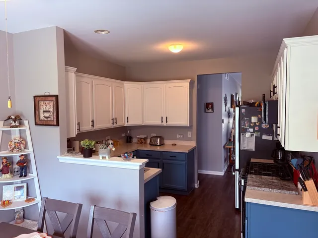 $269,900 | 1461 Waterside Drive, DeKalb, IL 60115