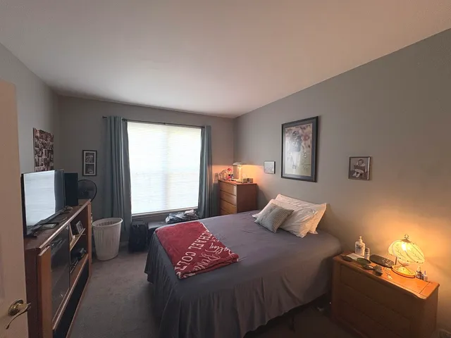 $269,900 | 1461 Waterside Drive, DeKalb, IL 60115