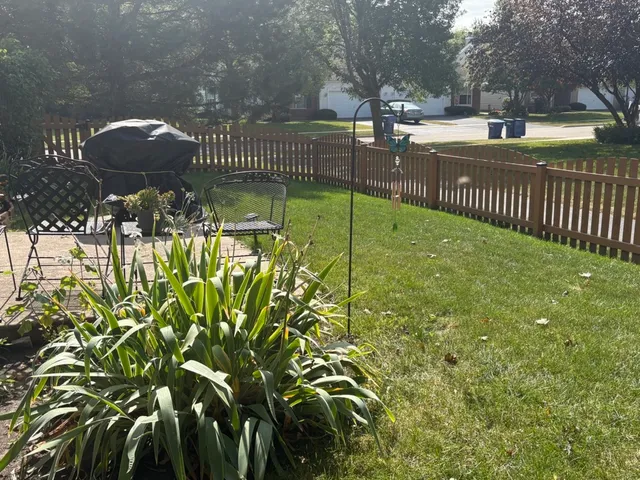 $269,900 | 1461 Waterside Drive, DeKalb, IL 60115