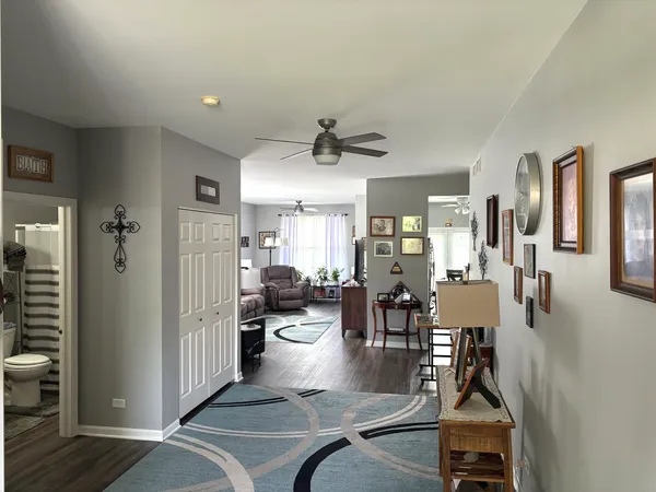 a view of a livingroom and dining room