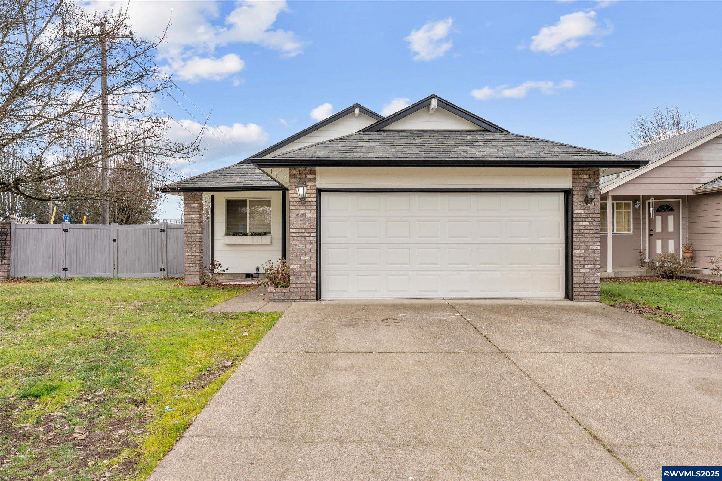 3390 Marion Street Southeast Albany, OR 97322 - Photo 1 of 36 Gallery Image 1