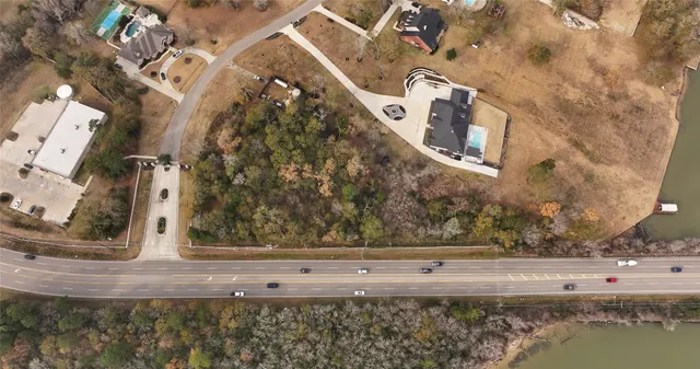 $1,285,000 | 15900 Walden Road, Montgomery, TX 77356