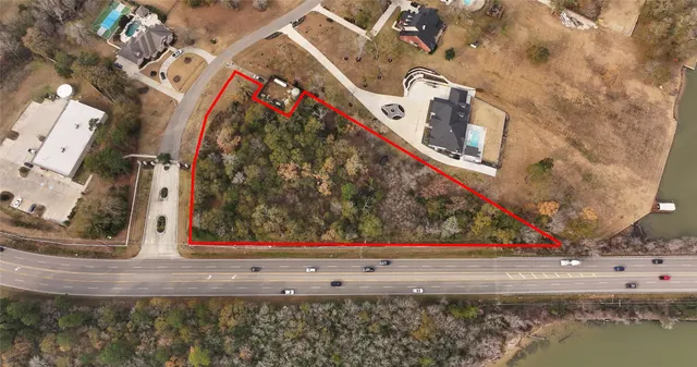 $1,285,000 | 15900 Walden Road, Montgomery, TX 77356