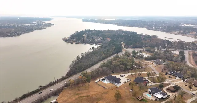 $1,285,000 | 15900 Walden Road, Montgomery, TX 77356