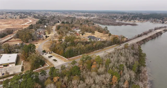 $1,285,000 | 15900 Walden Road, Montgomery, TX 77356