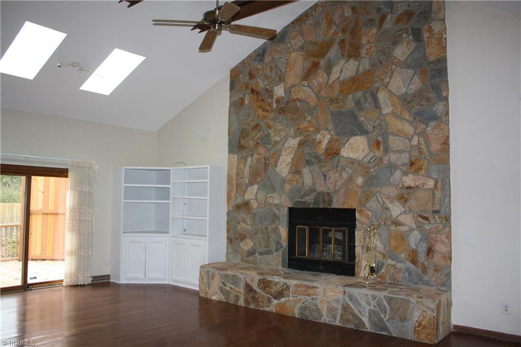 5416 Tower Road Greensboro, NC 27410 - Photo 3 of 19 Great Room