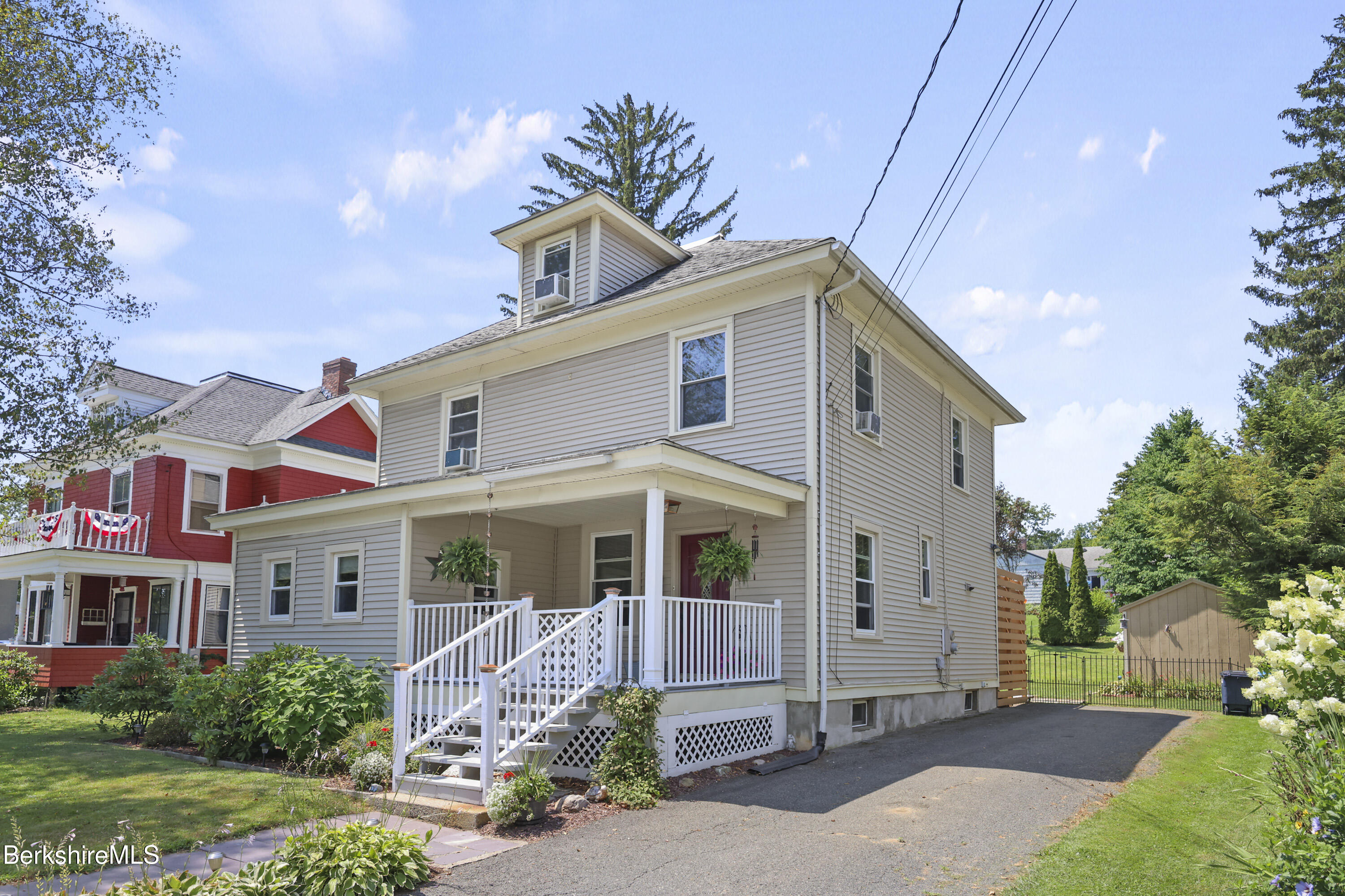 47 Onota Street Pittsfield, MA 01201 - Photo 2 of 56 Exterior Front