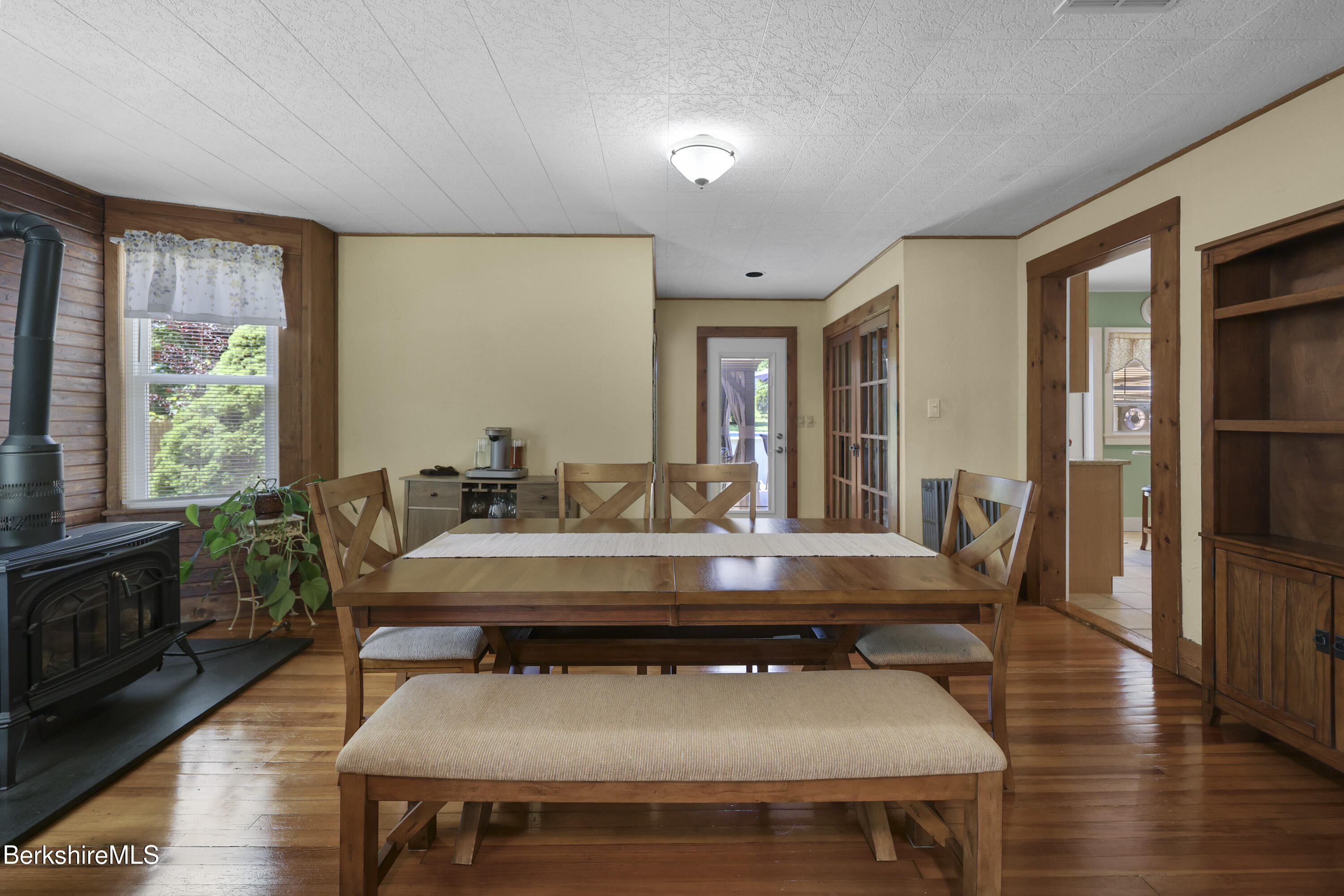 47 Onota Street Pittsfield, MA 01201 - Photo 21 of 56 Dining Room