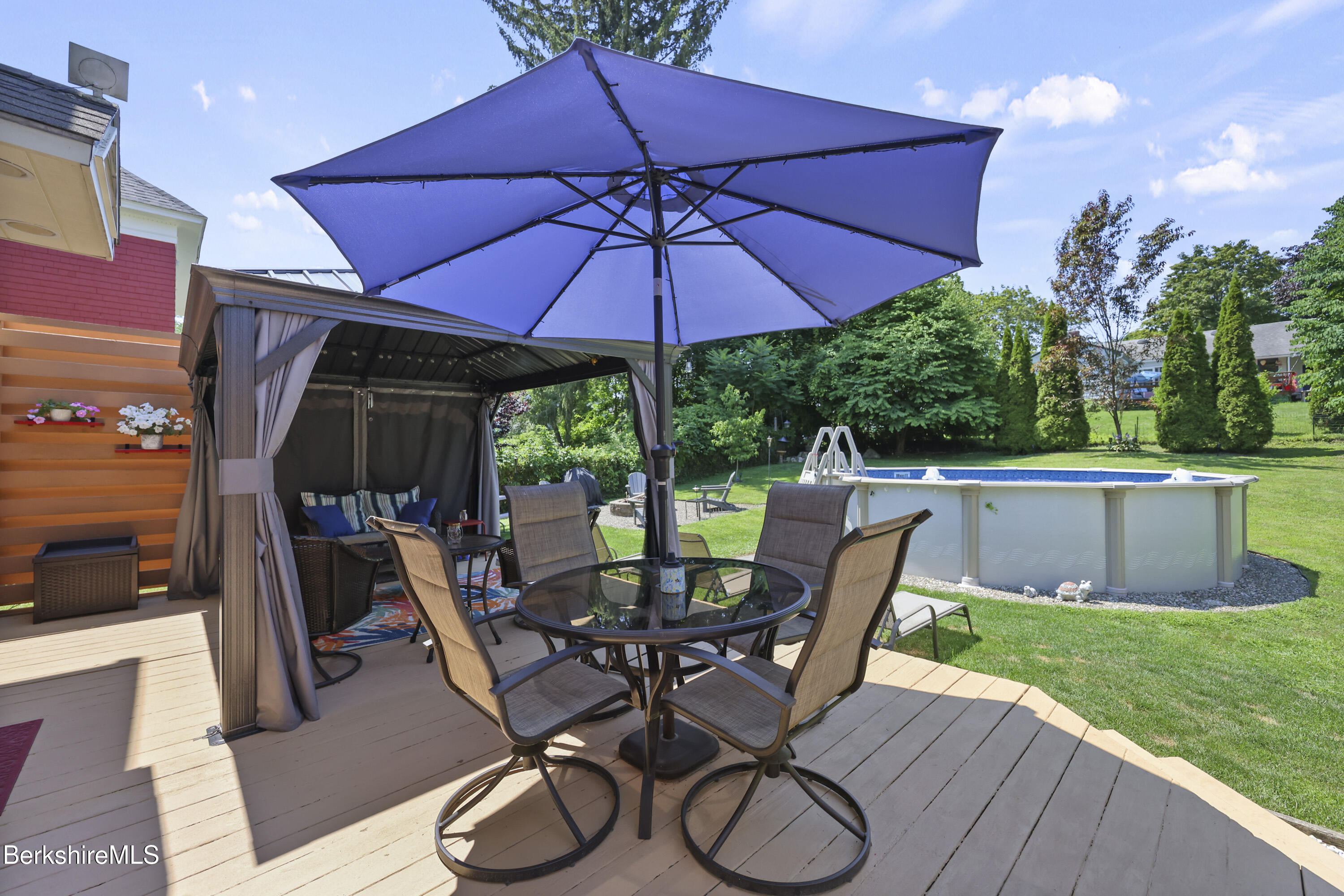 47 Onota Street Pittsfield, MA 01201 - Photo 44 of 56 Back Deck