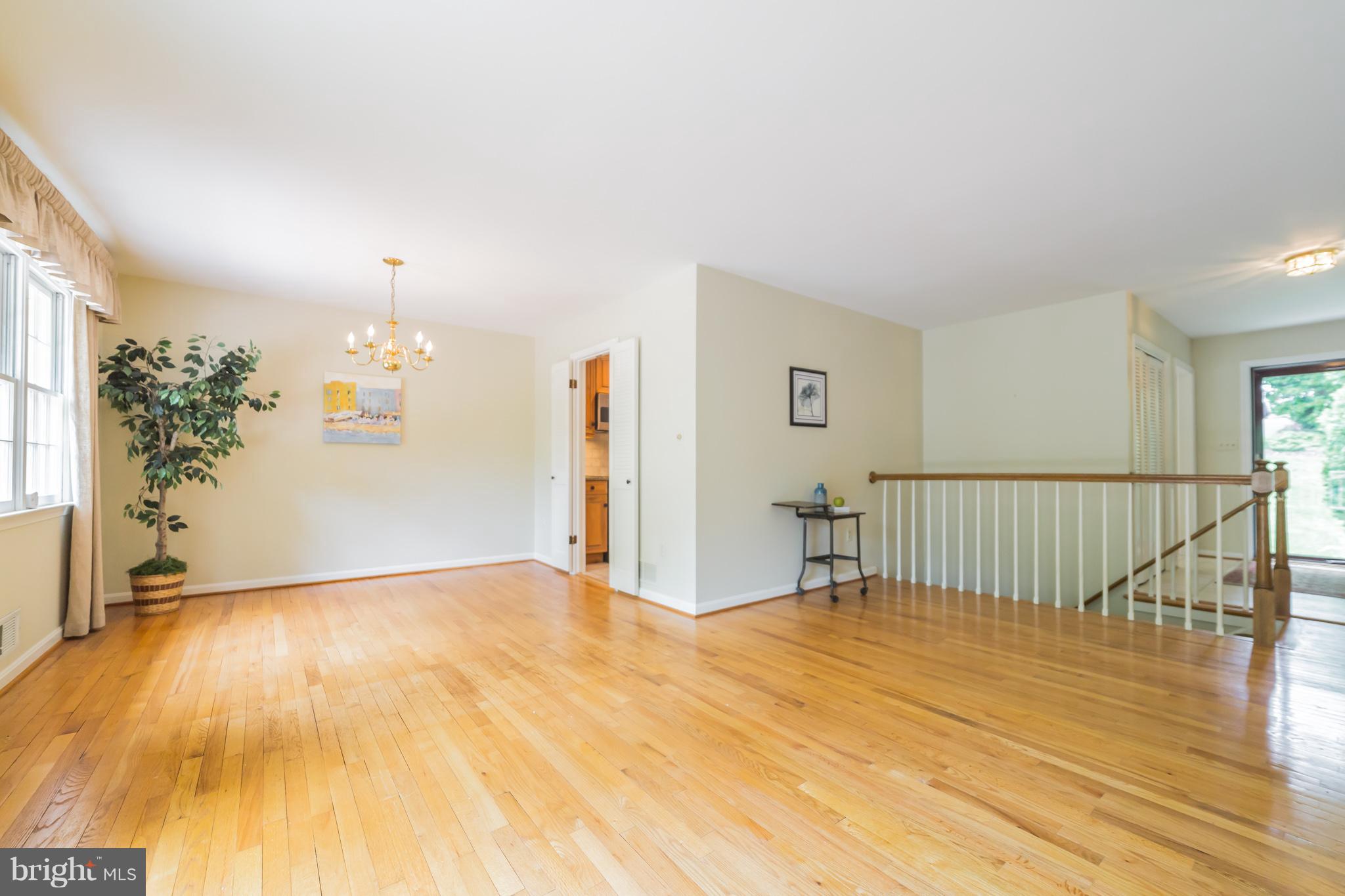 1247 Maple Road Arnold, MD 21012 - Photo 8 of 29 Hardwoods grace the family and dining room