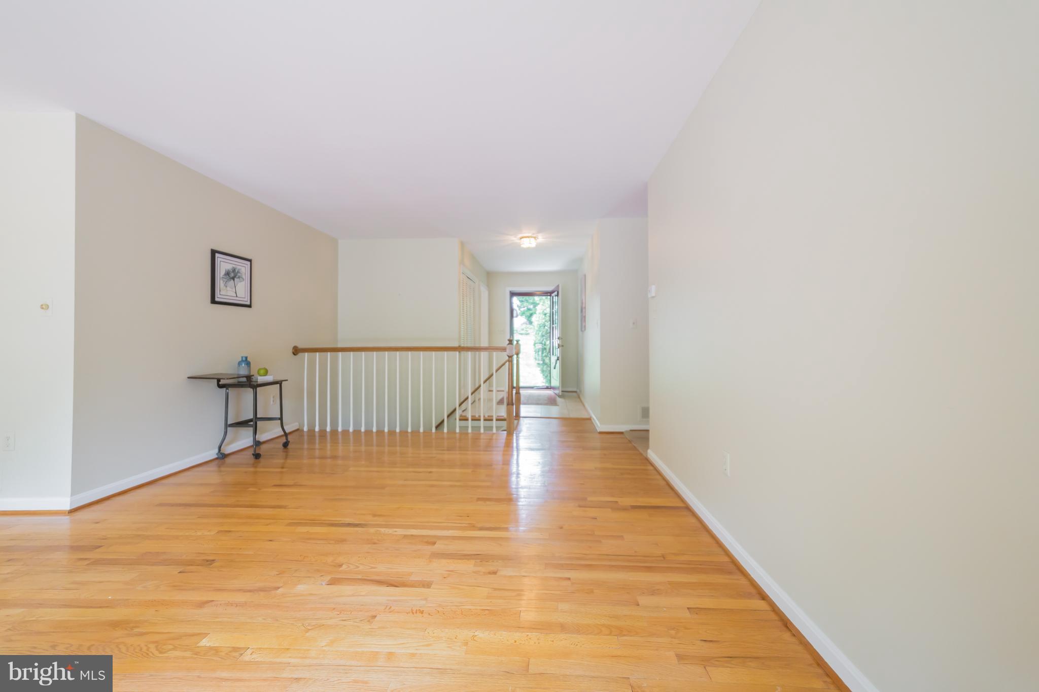 1247 Maple Road Arnold, MD 21012 - Photo 9 of 29 Family room shines with natural light