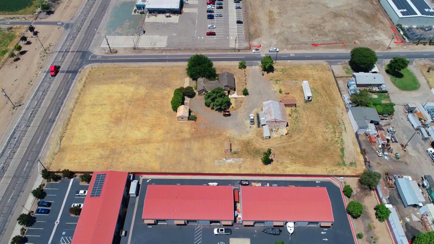 140 Swanson Road Manteca, CA 95337 - Photo 12 of 14 an aerial view of a swimming pool