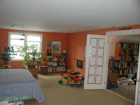 1434 Nottingham Road Grosse Pointe, MI 48230 - Photo 7 of 9 693010-6.JPG