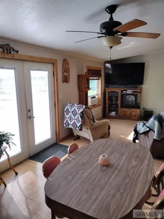 $485,585 | 3195 3350 West, Moore, ID 83255