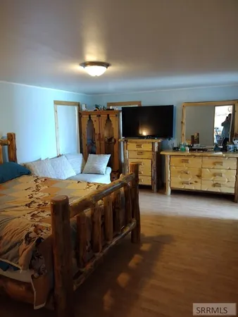 $485,585 | 3195 3350 West, Moore, ID 83255