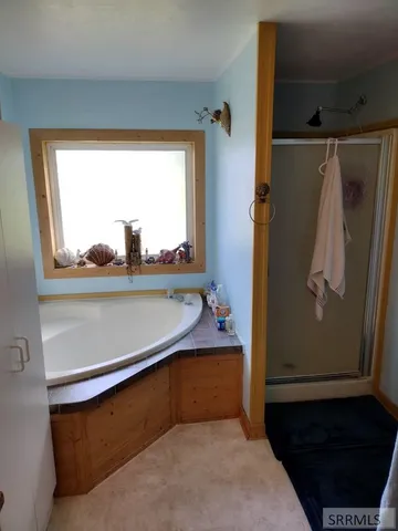 $485,585 | 3195 3350 West, Moore, ID 83255