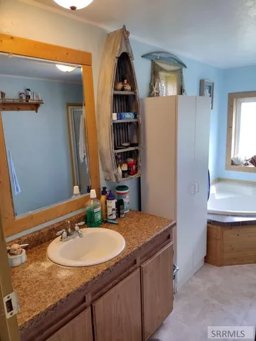 $485,585 | 3195 3350 West, Moore, ID 83255