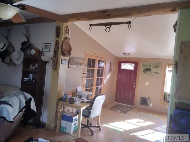 $485,585 | 3195 3350 West, Moore, ID 83255