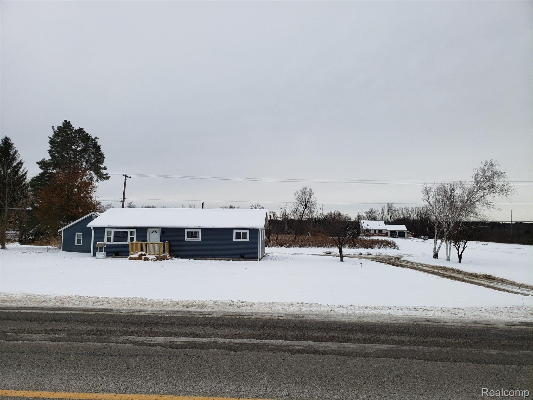 2189 Bowers Road Lapeer, MI 48446 - Photo 24 of 24 20191113_133446_resized.jpg