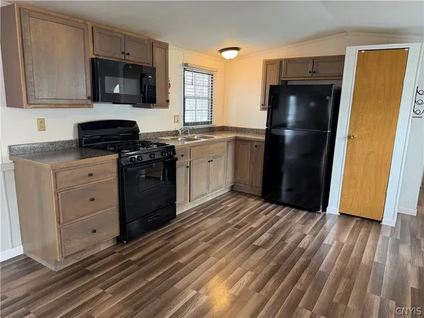 $1,300 | 15 A Oswego Street, Unit 15A, Hannibal, NY 13074