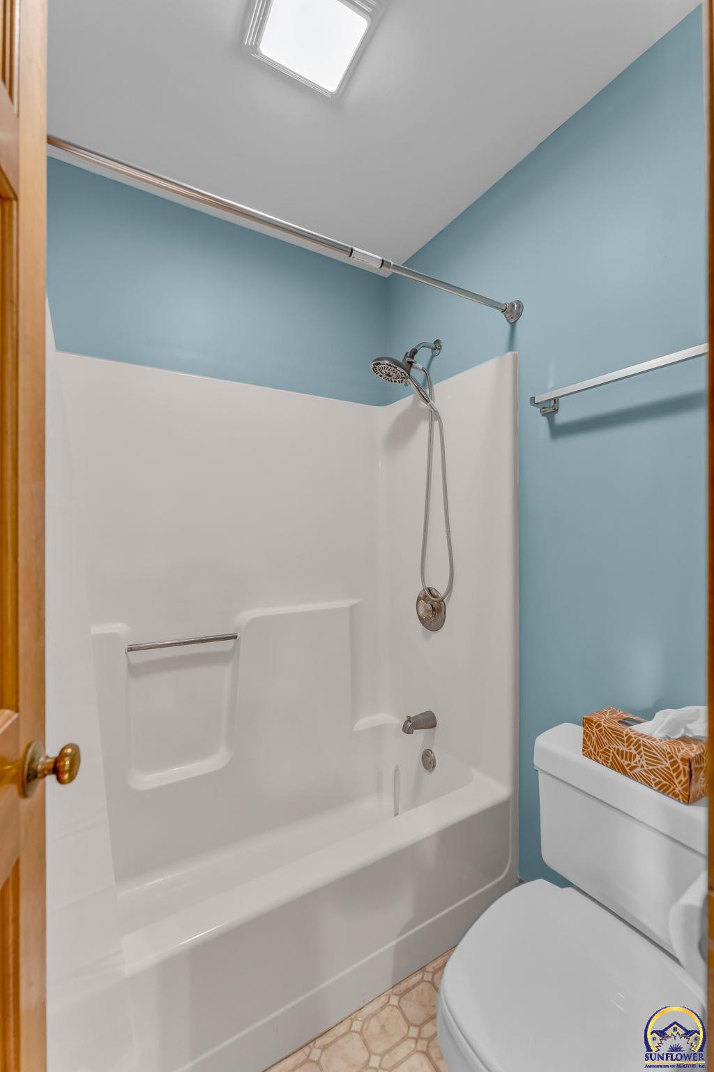 7628 Southwest 37th Street Topeka, KS 66614 - Photo 33 of 44