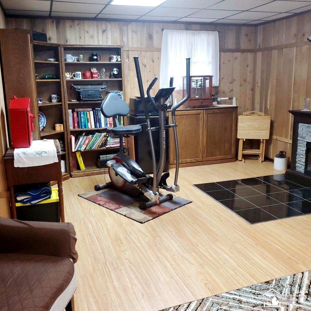 51785 11 Mile Road South Lyon, MI 48178 - Photo 28 of 34 50087444-28.JPG