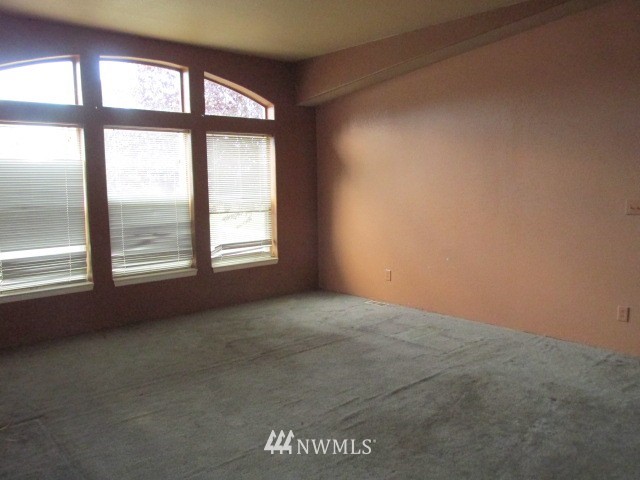 150 Lewis Road Port Angeles, WA 98362 - Photo 4 of 22 Gallery Image 4