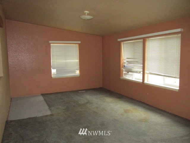 150 Lewis Road Port Angeles, WA 98362 - Photo 8 of 22 Gallery Image 8