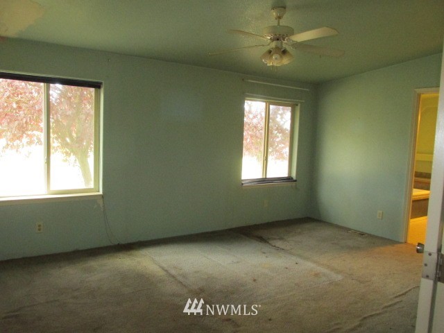150 Lewis Road Port Angeles, WA 98362 - Photo 9 of 22 Gallery Image 9