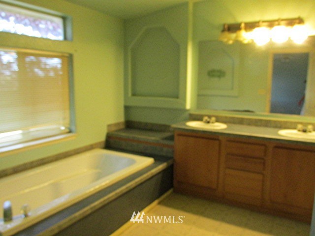 150 Lewis Road Port Angeles, WA 98362 - Photo 10 of 22 Gallery Image 10