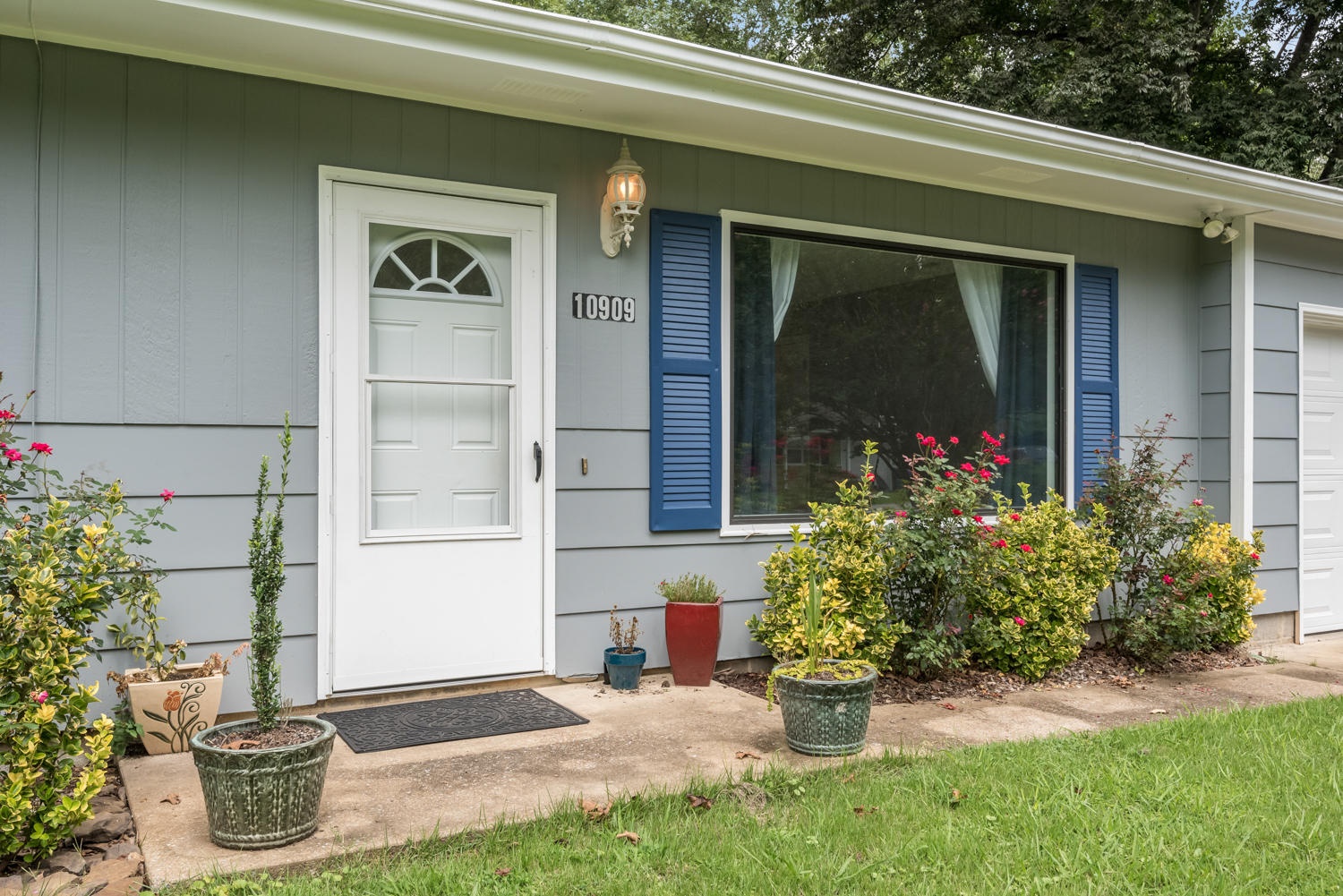 10909 Short Cut Road Apison, TN 37302 - Photo 2 of 22 10909_Short_Cut_Rd