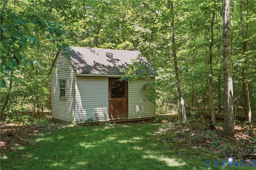 12512 2nd Branch Road Chesterfield, VA 23838 - Photo 40 of 56 a view of a backyard