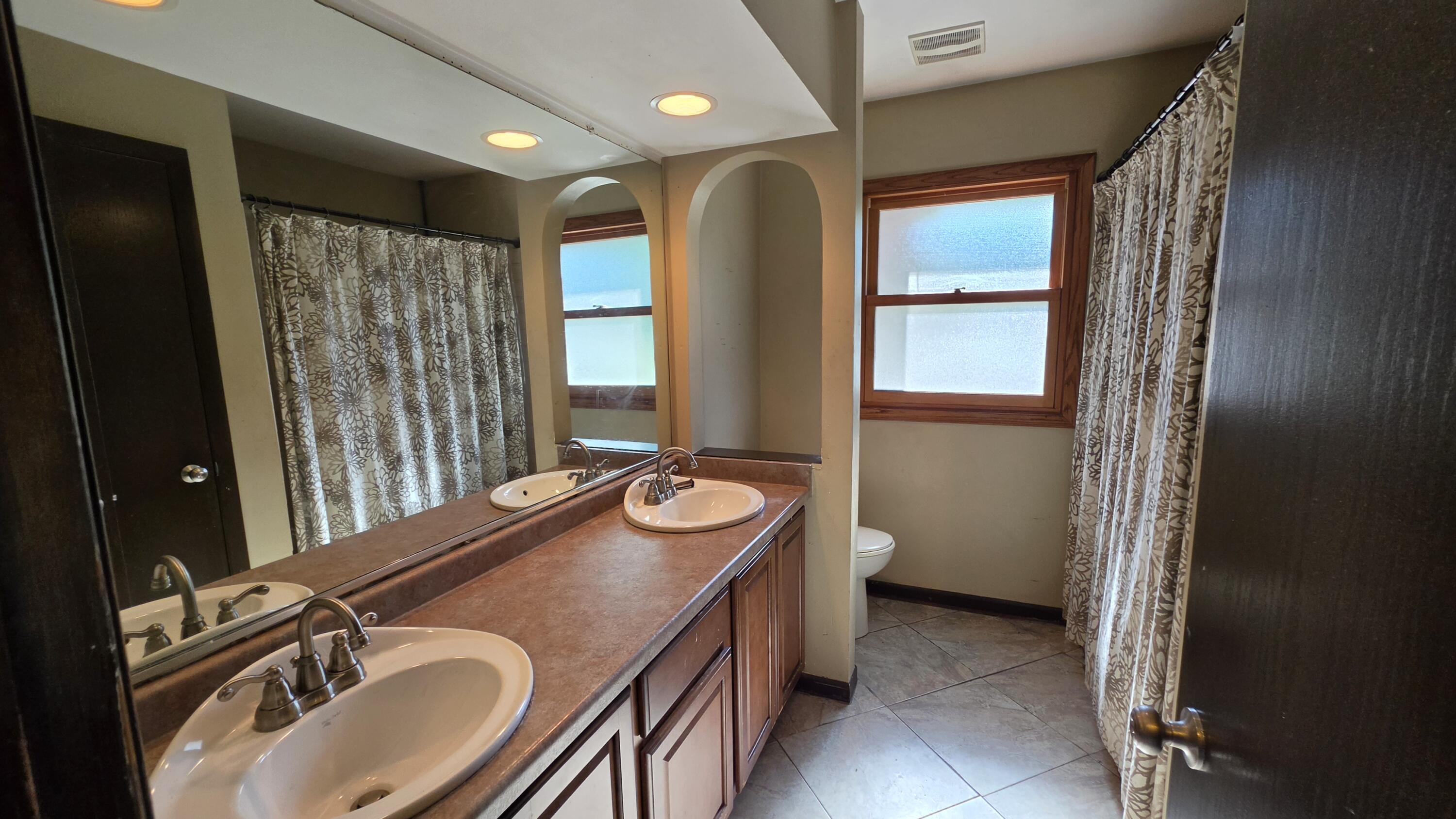 3415 West Cold Spring Road Greenfield, WI 53221 - Photo 9 of 16 20260710_084014
