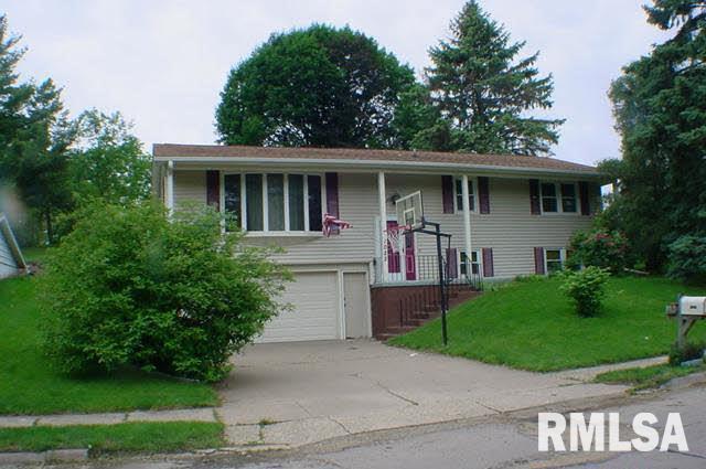 1022 Bluff Heights Road Clinton, IA 52732 - Photo 1 of 21 Gallery Image 1