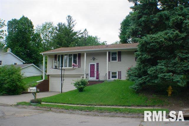 1022 Bluff Heights Road Clinton, IA 52732 - Photo 2 of 21 Gallery Image 2